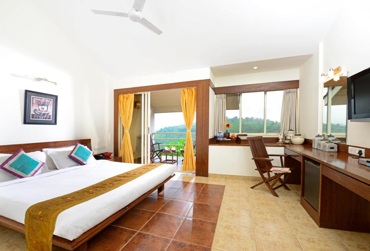 Manas Resort With Petting Zoo, Igatpuri Kültér fotó