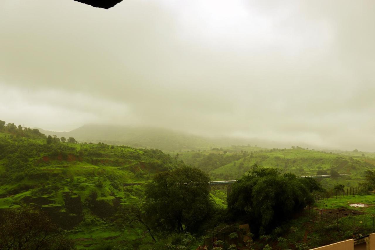 Manas Resort With Petting Zoo, Igatpuri Kültér fotó